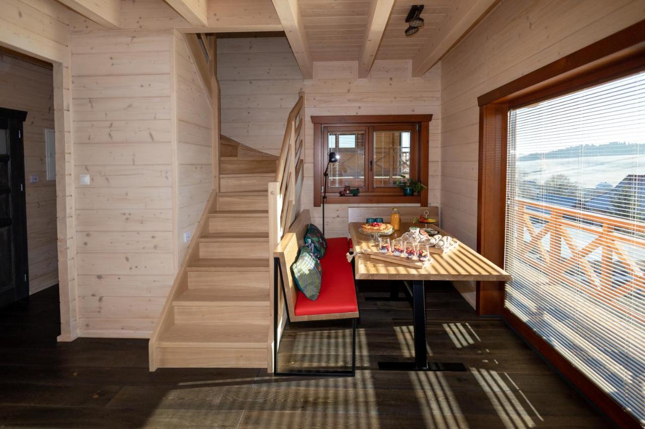 Houten Vakantiewoning "Reisnaarpolen" Royaal Ontbijt, Sauna En Hottub Czarna Gora Bagian luar foto